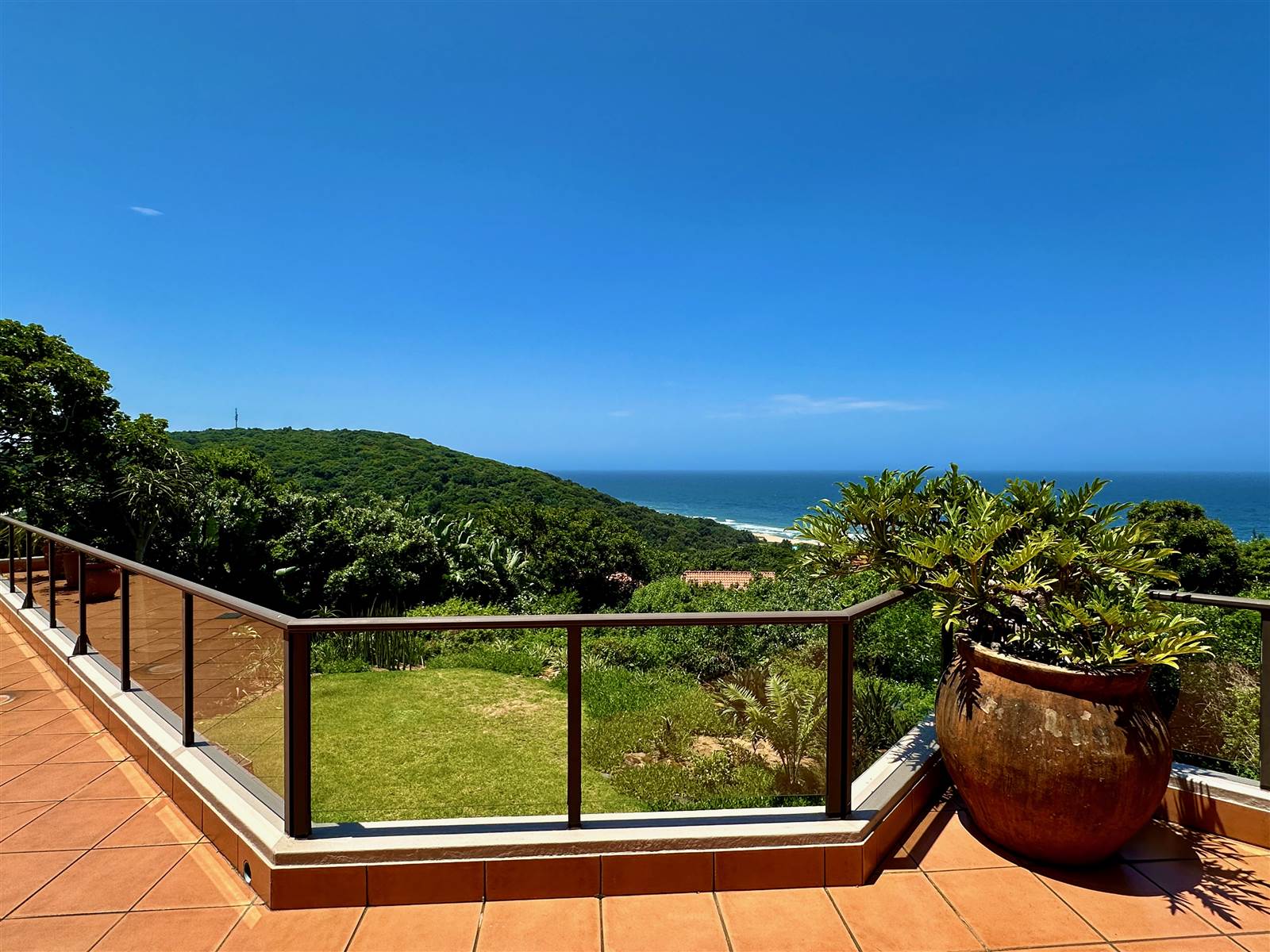 3 Bed Apartment in Zimbali Estate photo number 11