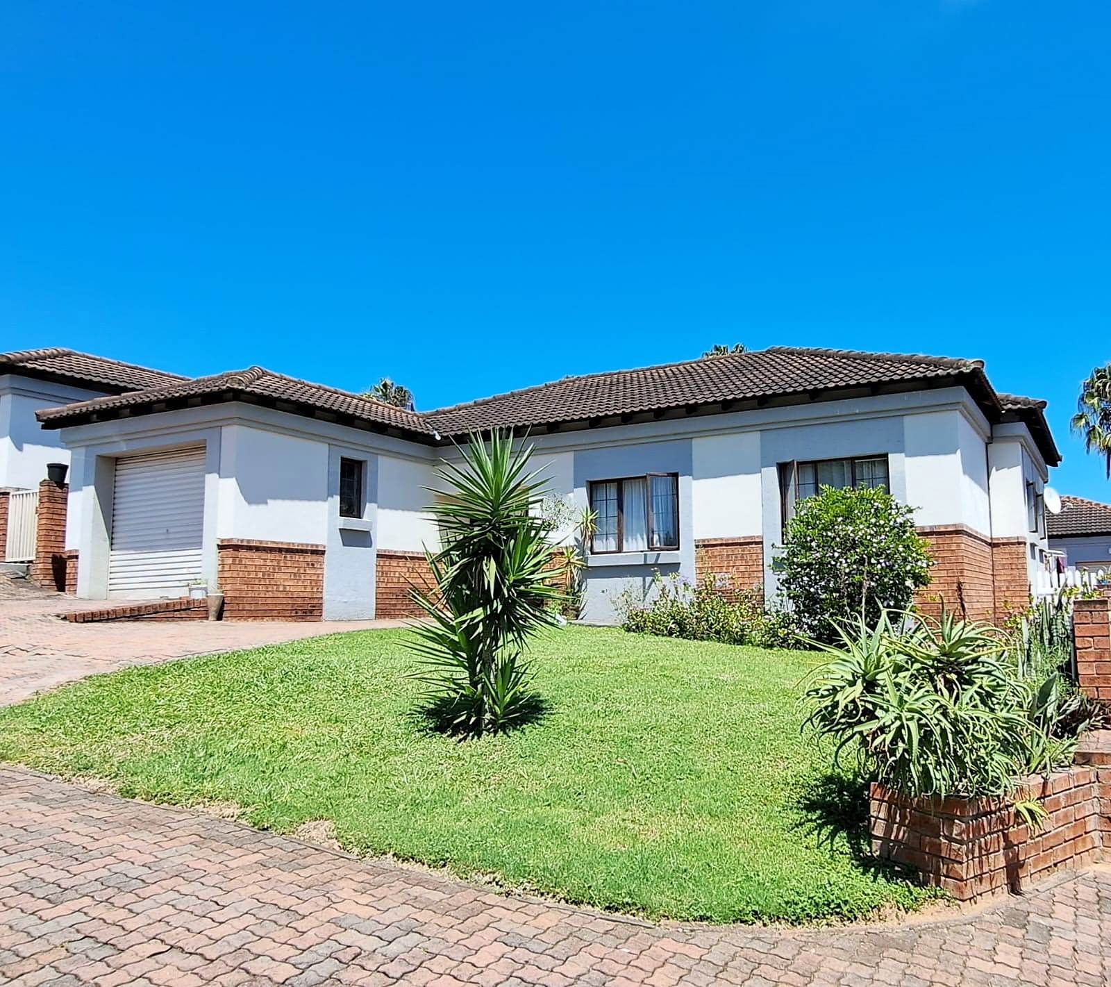 3 Bed House in Nelspruit Central photo number 2