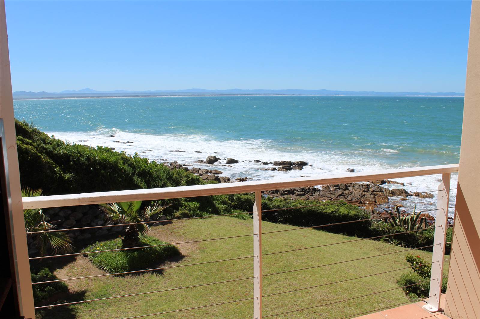 3 Bed Apartment in St Francis Bay photo number 5