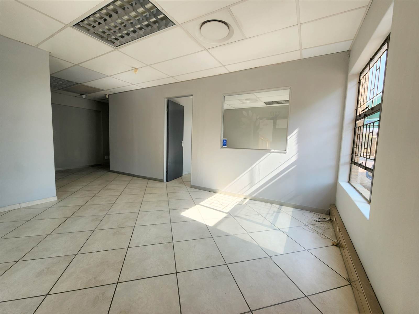 130  m² Office Space in Ruimsig photo number 5