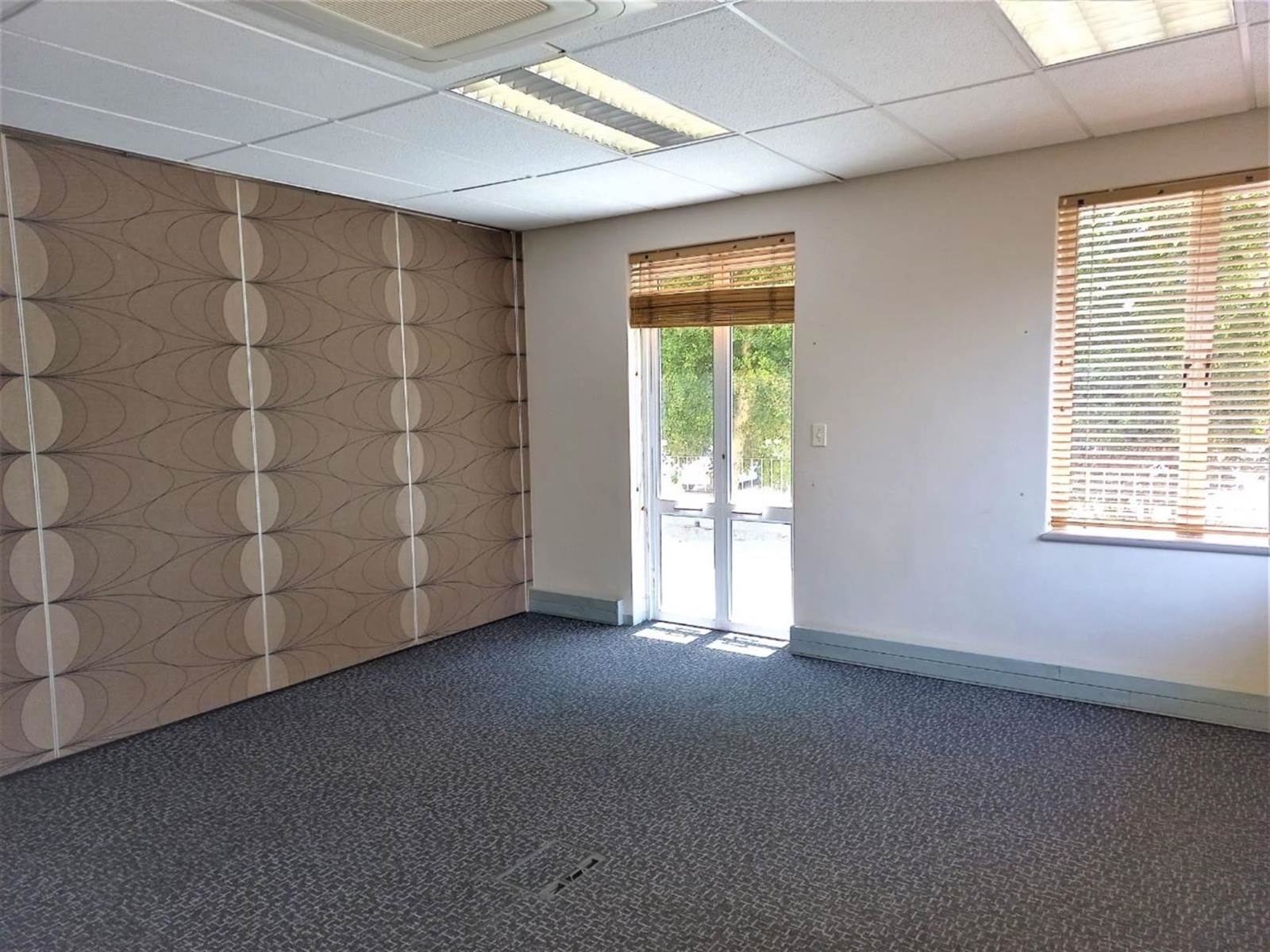 260  m² Commercial space in Sandown photo number 7