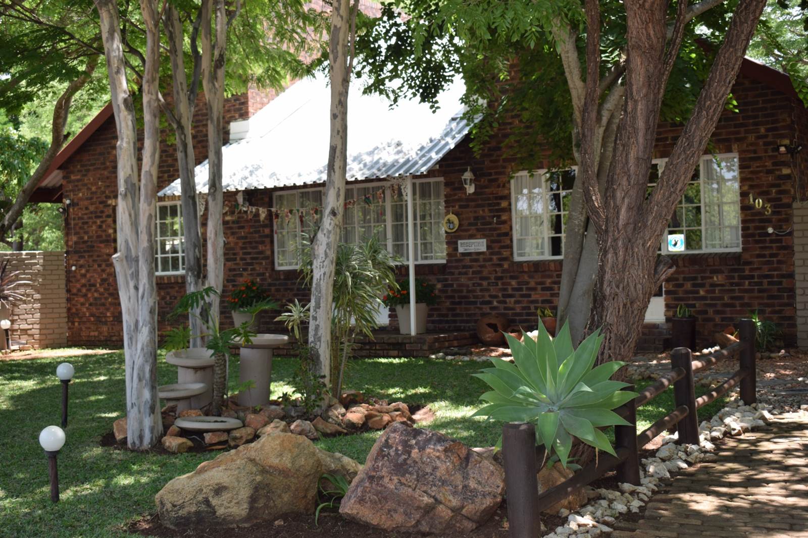 300  m² Commercial space in Hoedspruit photo number 1