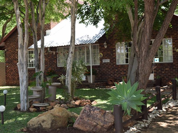300  m² Commercial space in Hoedspruit