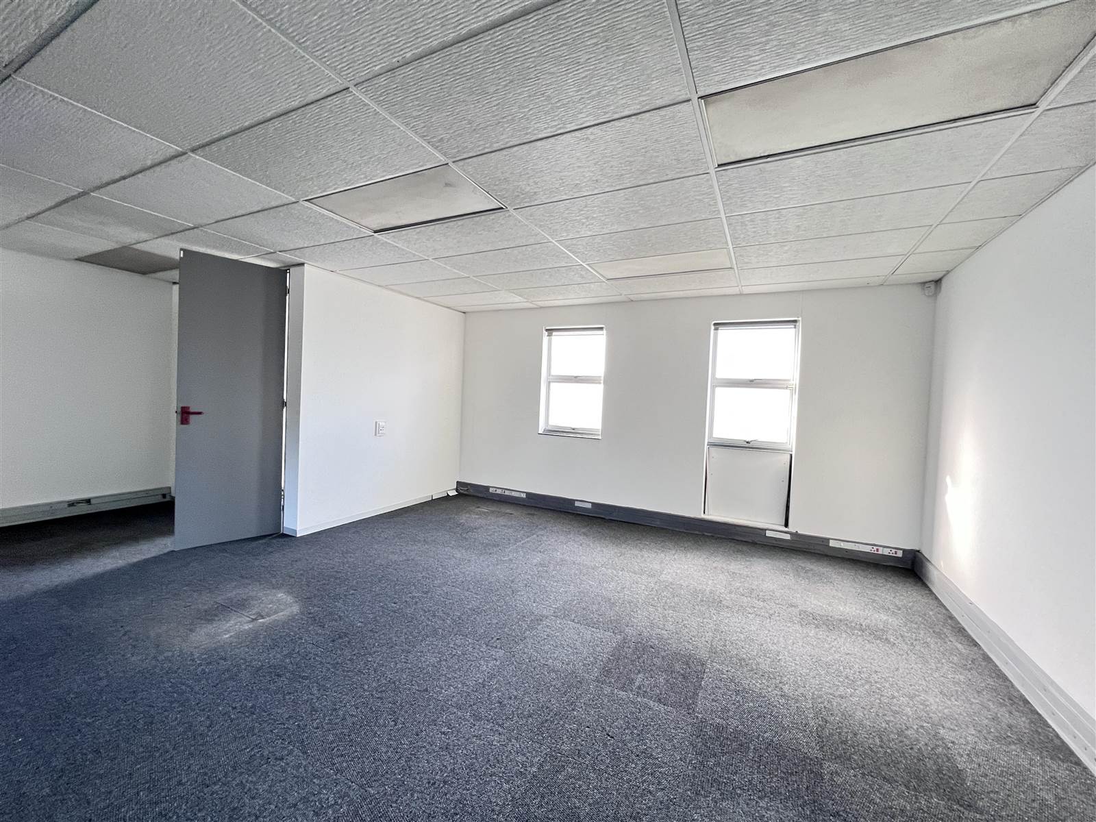 106  m² Commercial space in Wynberg photo number 2
