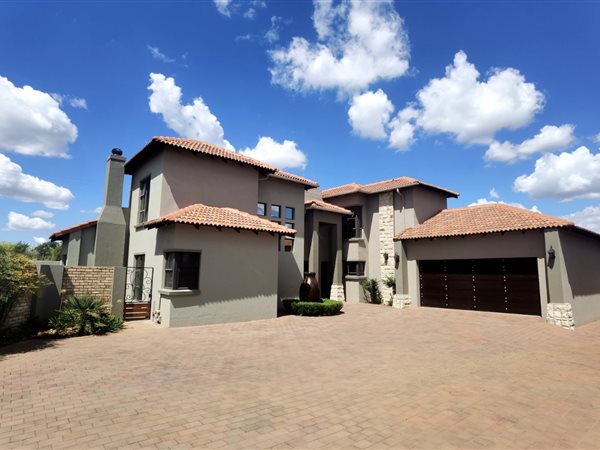 4 Bed House in Tuscany Ridge