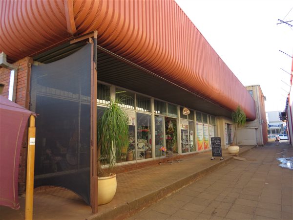 664  m² Retail Space