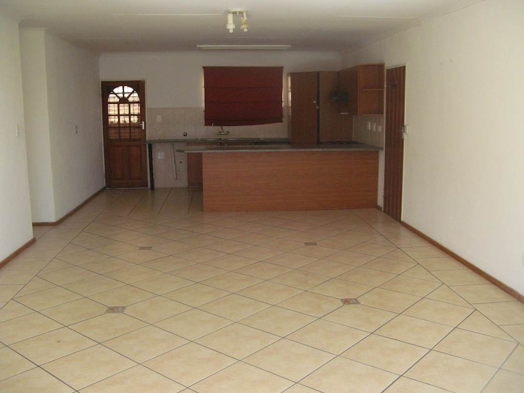 3 Bed Cluster in Amorosa photo number 2