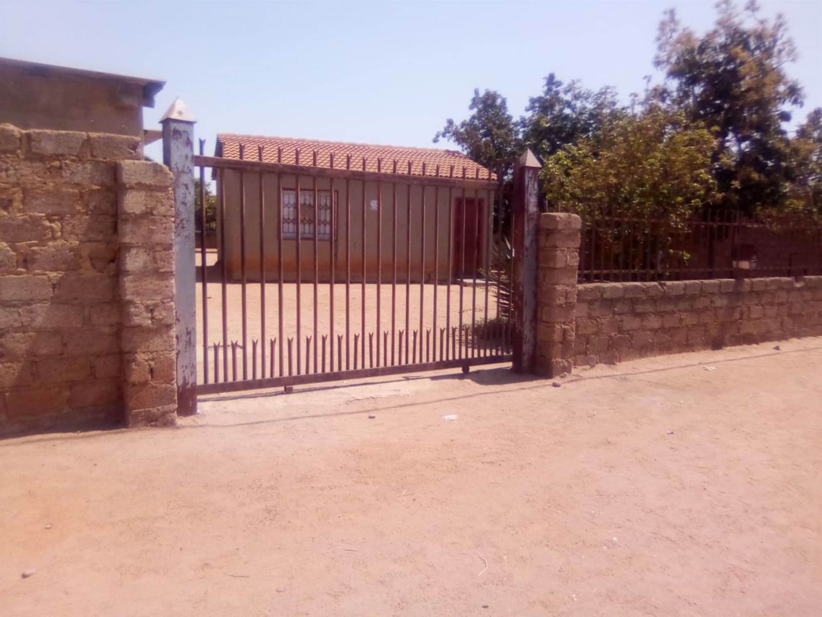 7 Bed House in Soshanguve photo number 8