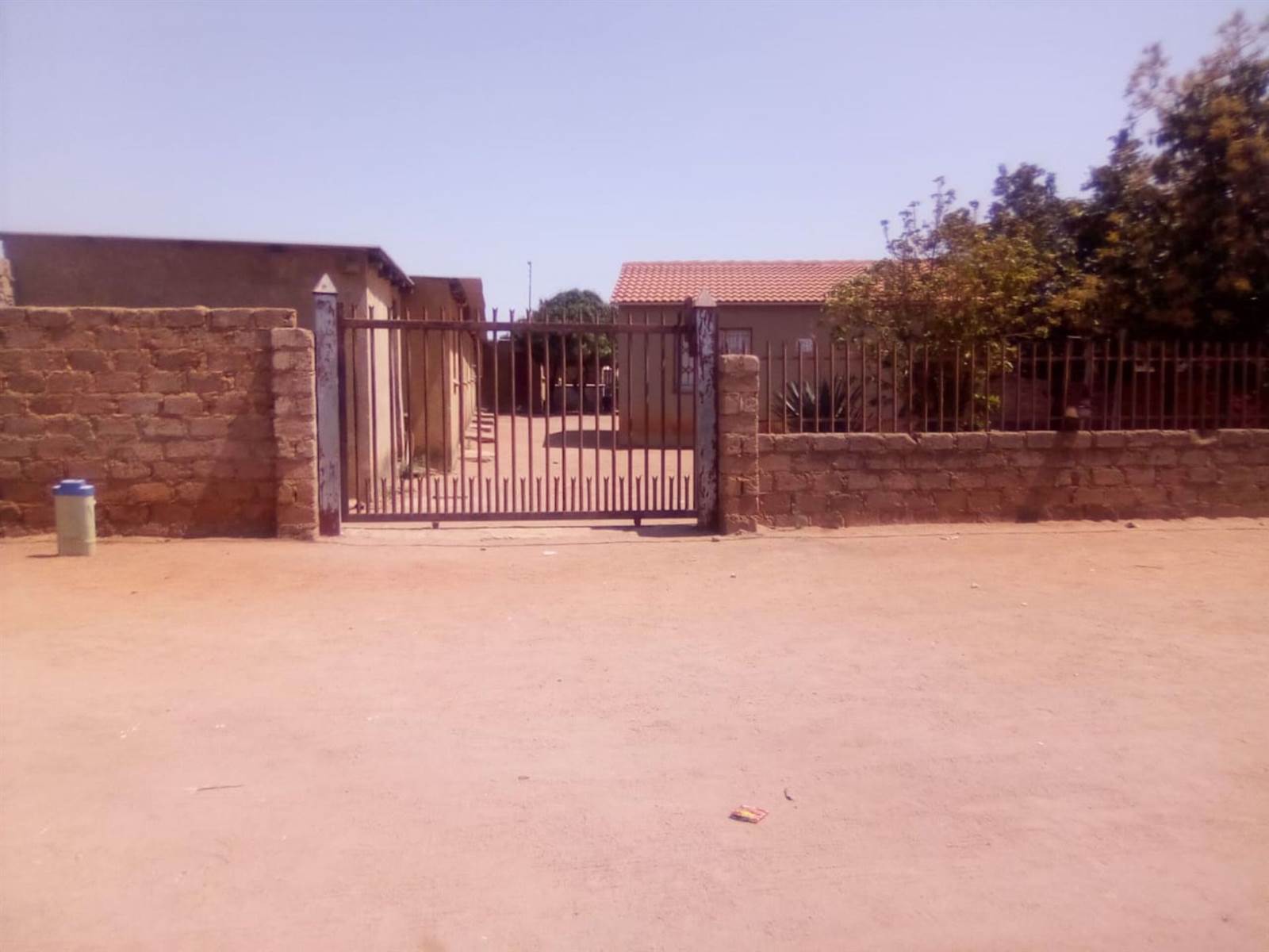 7 Bed House in Soshanguve photo number 6