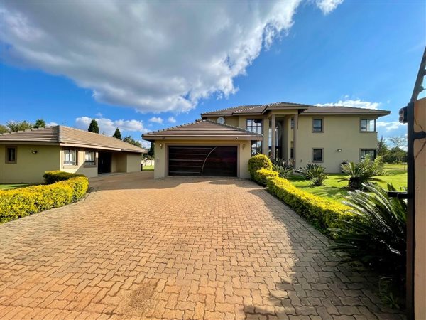 5 Bedroom House 5 Bedroom House