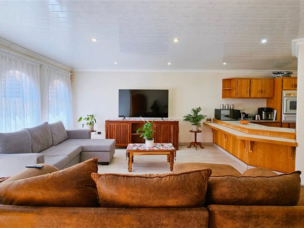 2 Bedroom Townhouse 2 Bedroom Townhouse