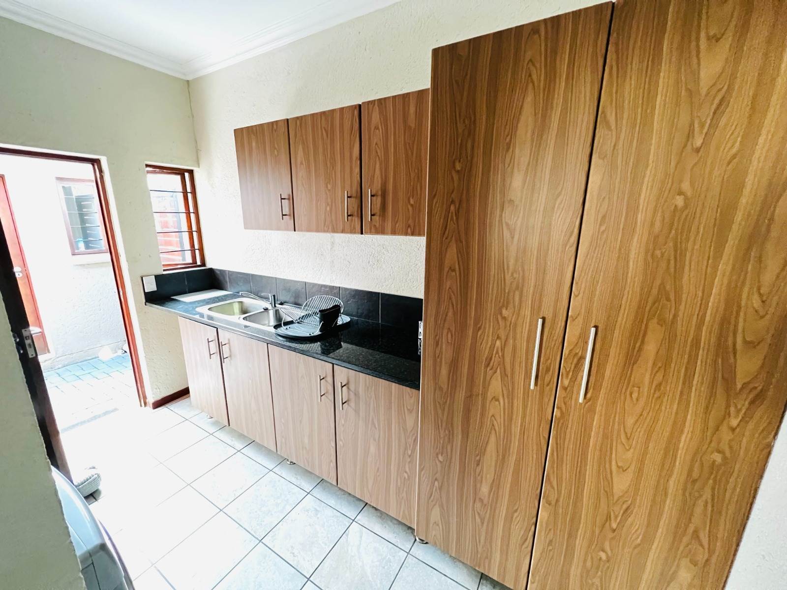3 Bed House in Sonheuwel photo number 4
