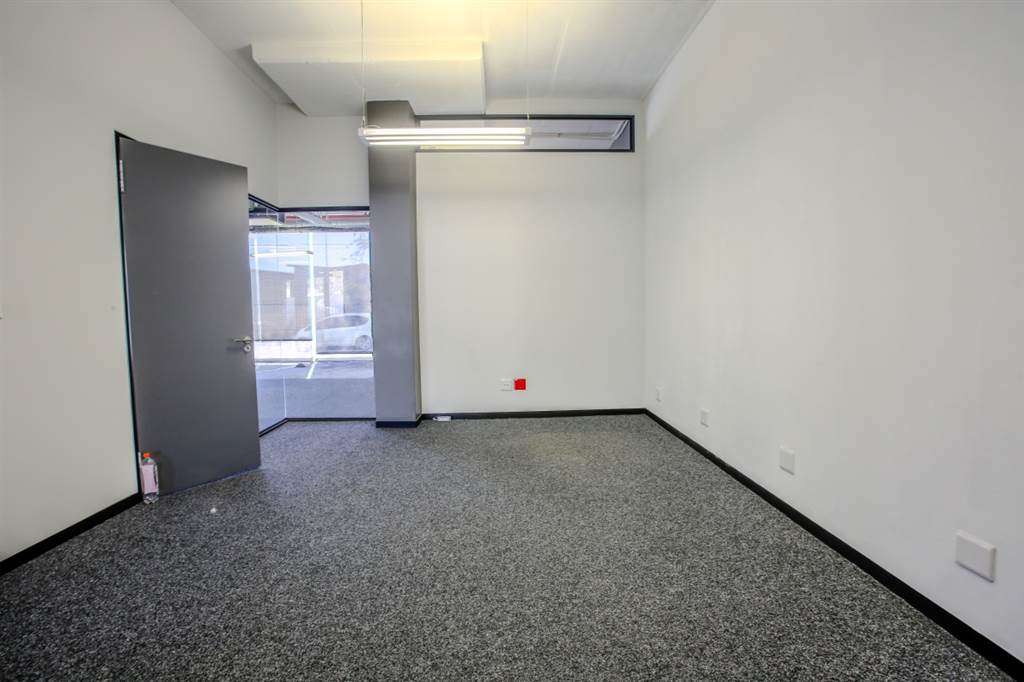 975  m² Office Space in Brooklyn photo number 13