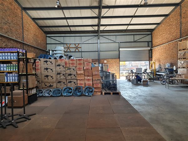 471  m² Industrial space in Newmarket Park