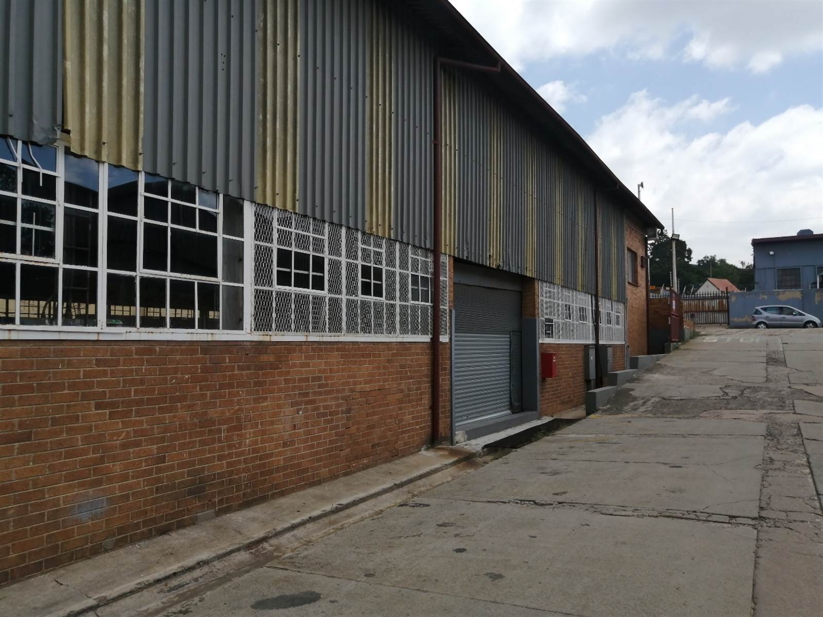 812  m² Commercial space in Eastleigh photo number 1