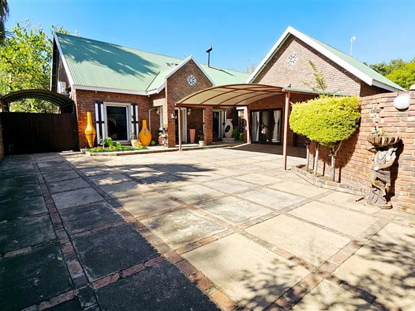 2 Bedroom House 2 Bedroom House