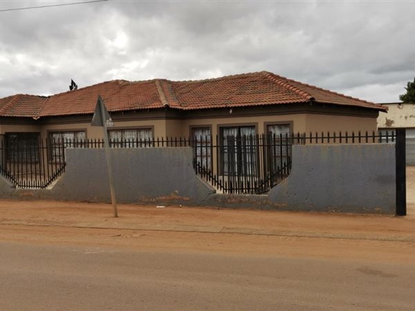 4 Bed House in Temba