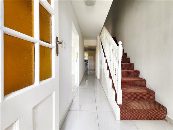 3 Bedroom Townhouse 3 Bedroom Townhouse