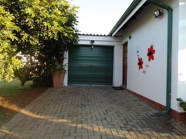 2 Bed Apartment in Cullinan