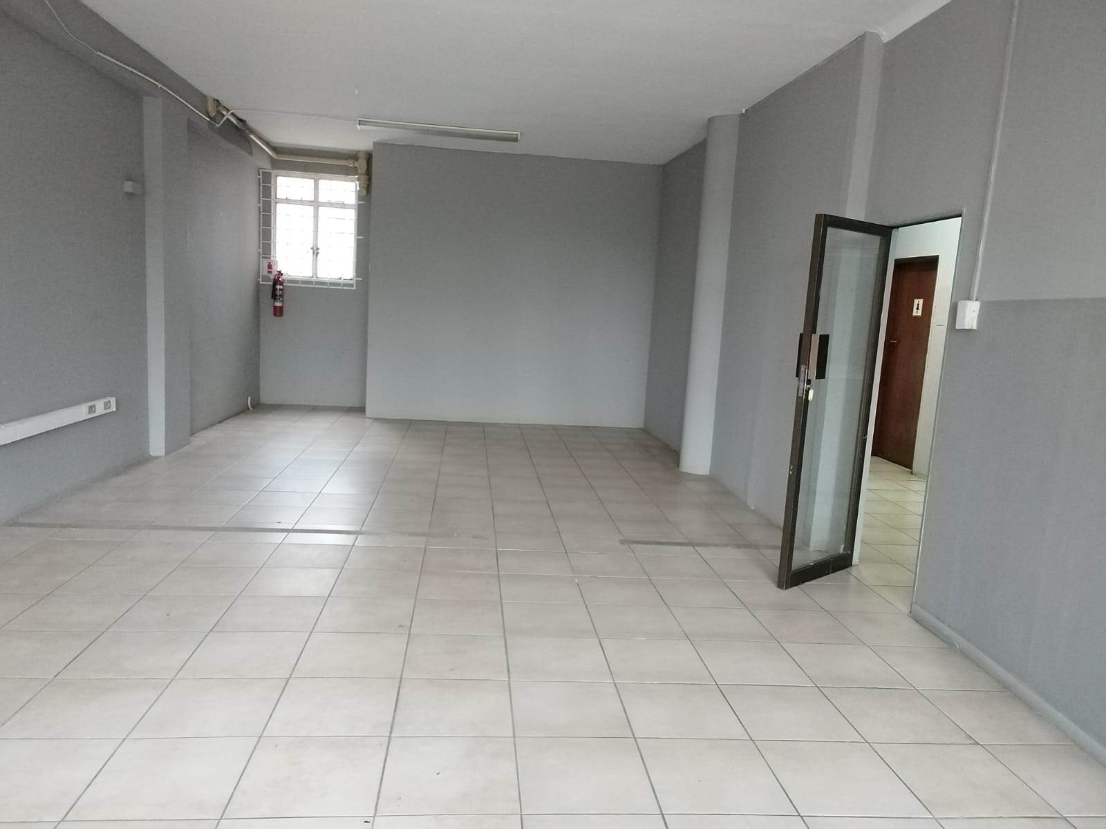 70  m² Office Space in Pietermaritzburg Central photo number 3