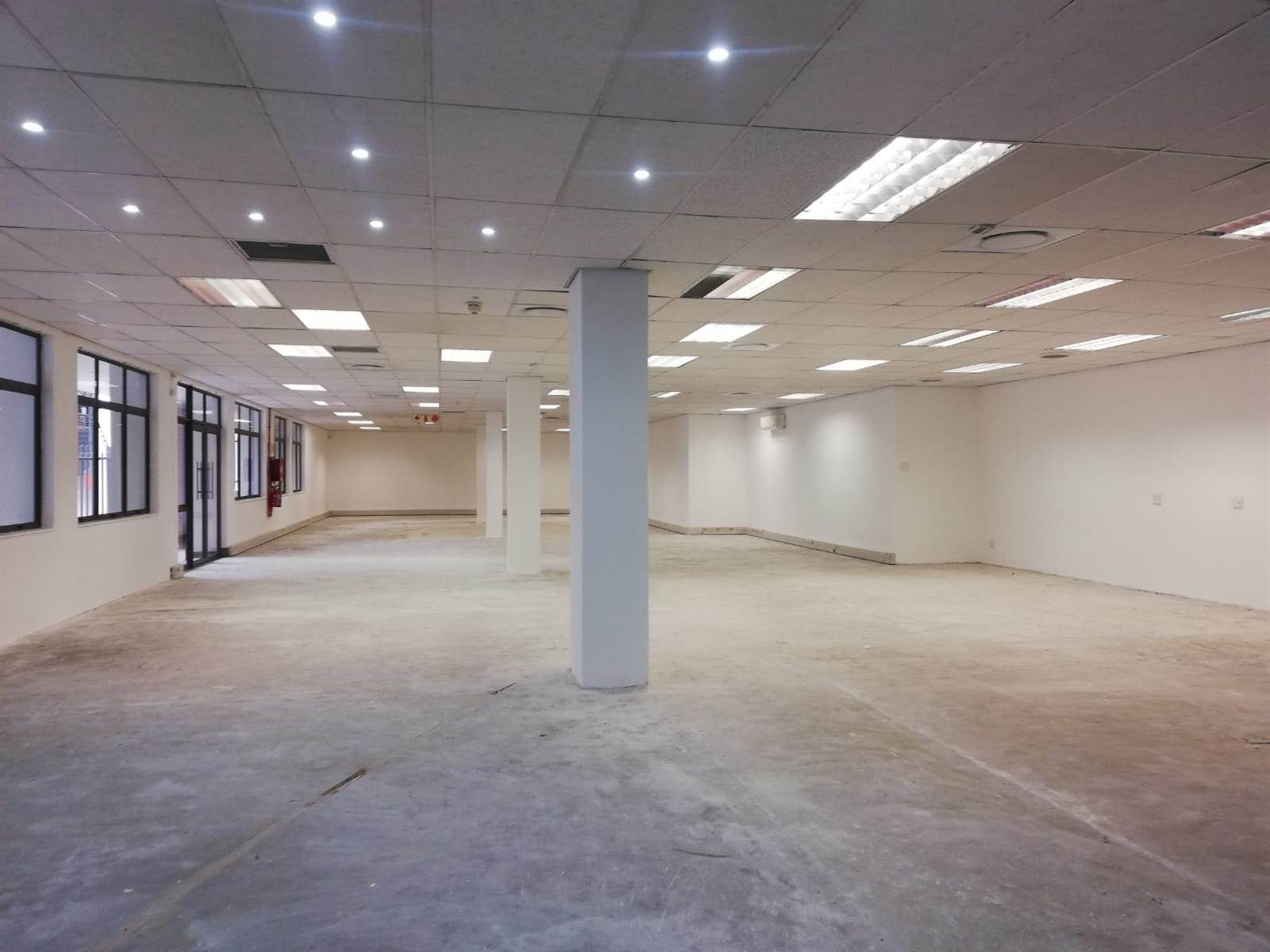 420  m² Commercial space in Morningside photo number 15