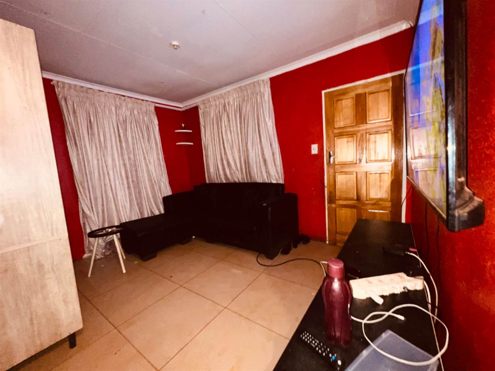 2 Bed House in Protea Glen photo number 9