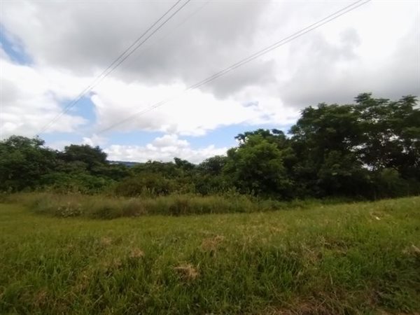 1 600 m² Land available in Mariannhill Park