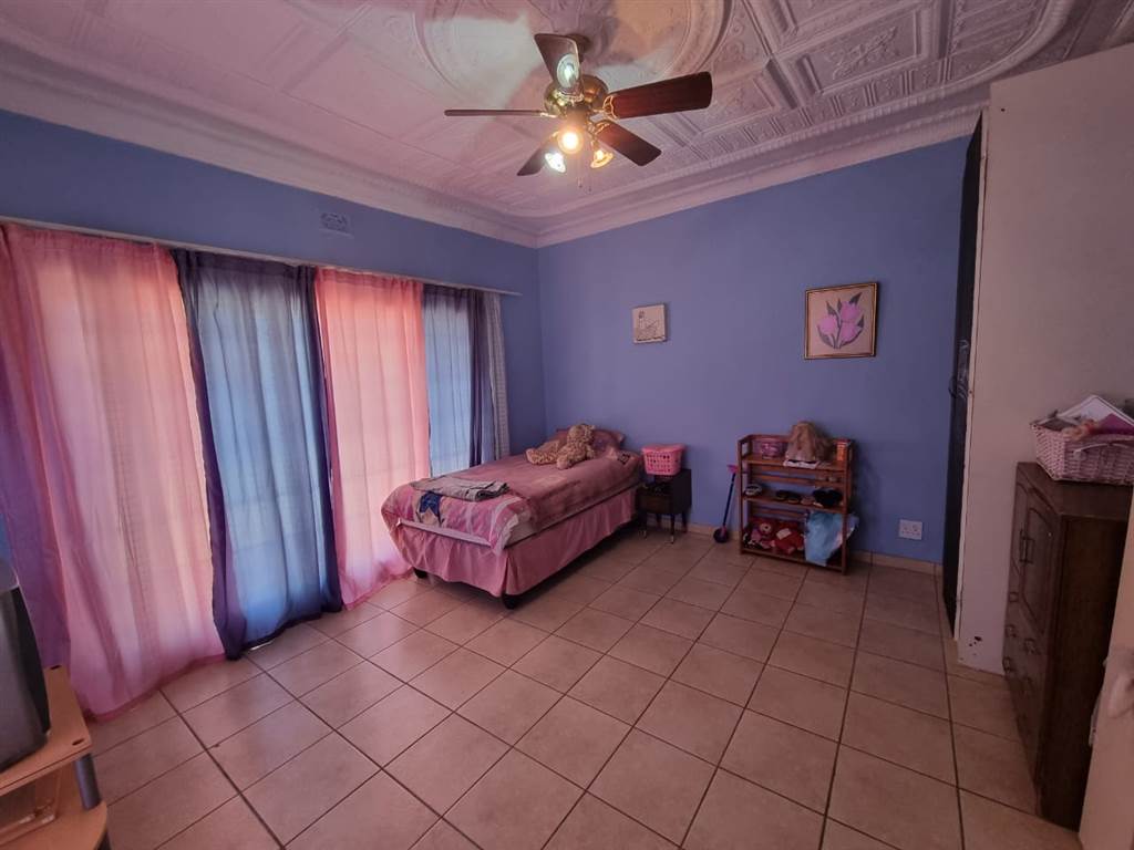 4 Bed House in Florida photo number 16
