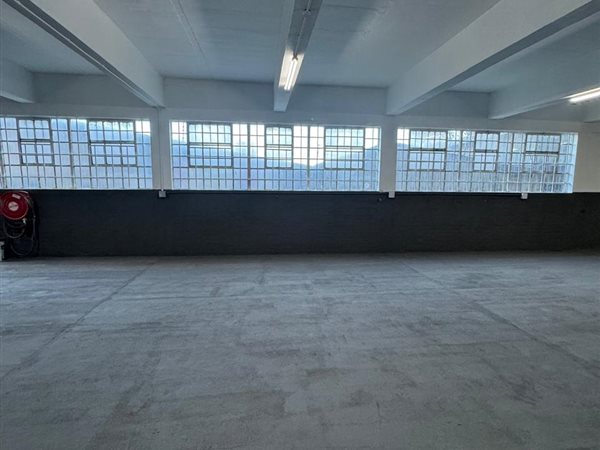 150 m² Commercial space 150 m² Commercial space