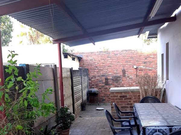 1 Bed Townhouse in Rustenburg Central