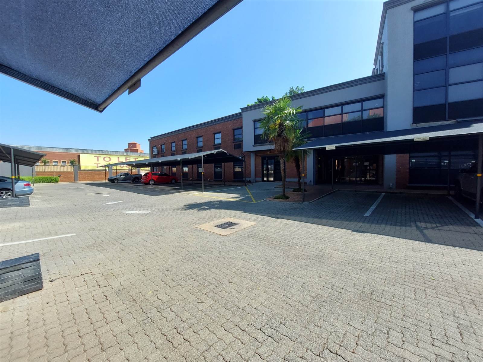 72  m² Commercial space in Centurion CBD photo number 2