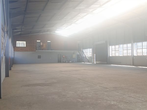 840 m² Commercial space 840 m² Commercial space