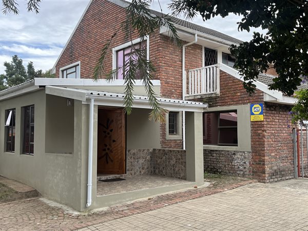 3 Bed House in Blanco