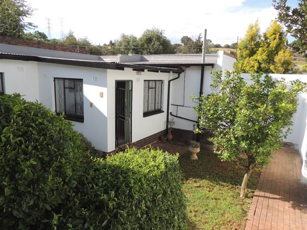 2 Bed House in Melville photo number 1