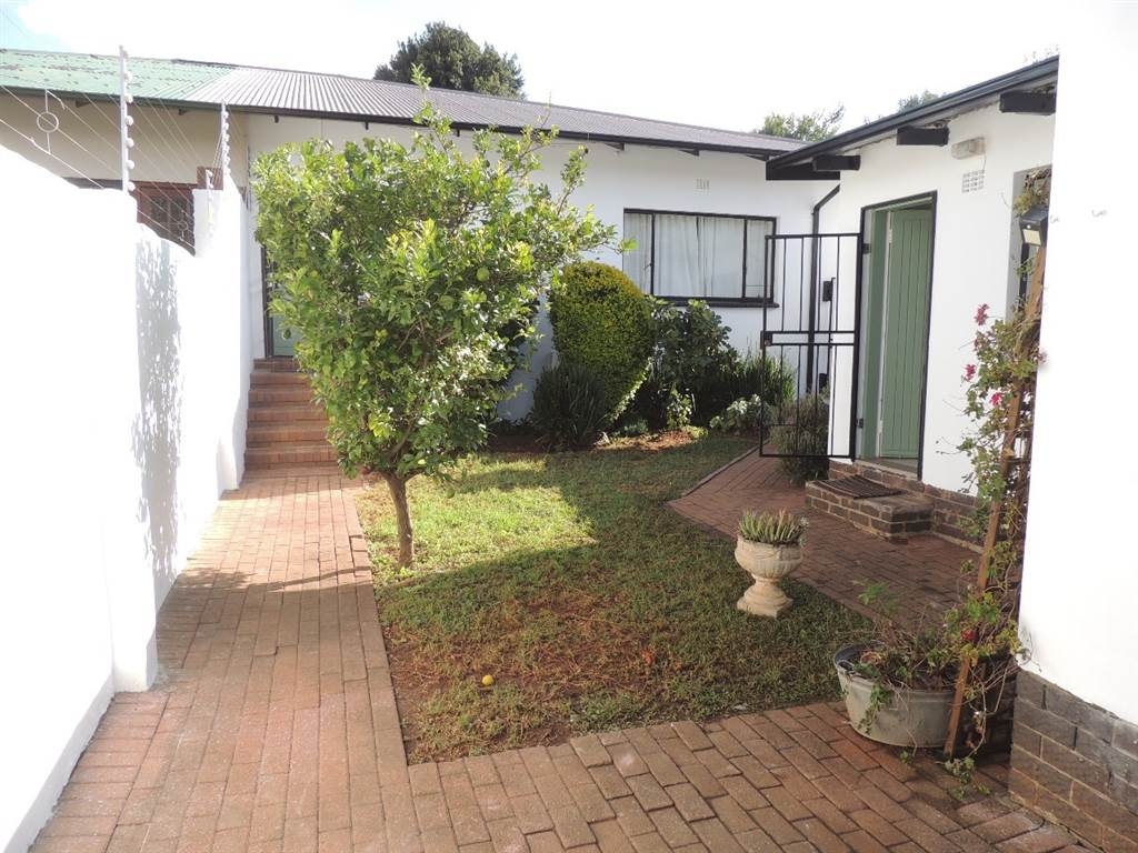 2 Bed House in Melville photo number 18