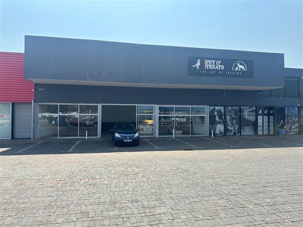 317  m² Commercial space