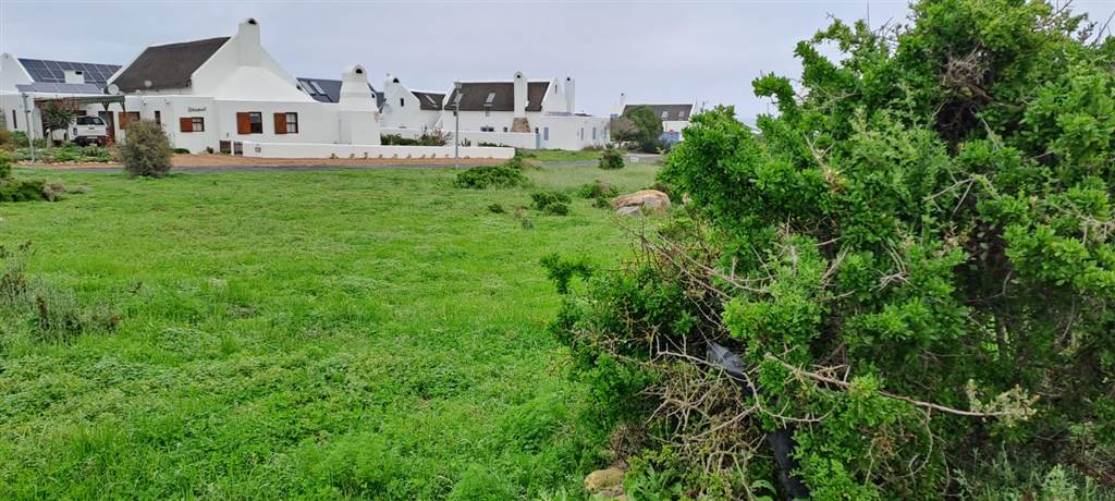 697 m² Land available in Jacobsbaai photo number 10