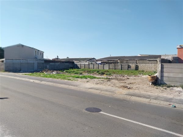 486 m² Land