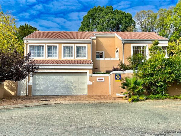 3 Bed House in Woodmead