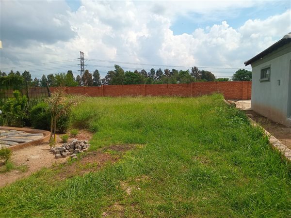 646 m² Land