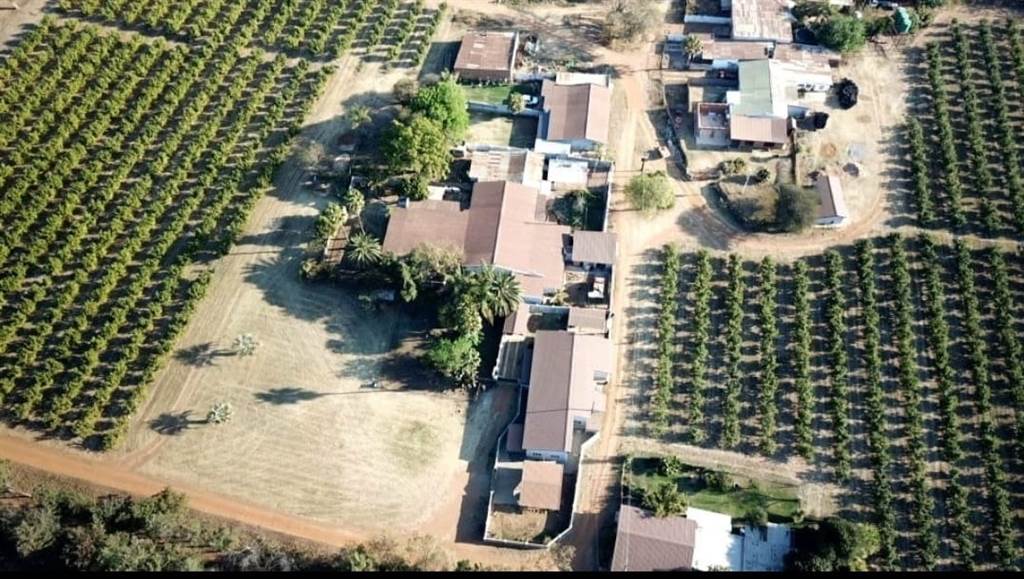 9 ha Farm in Pretoria North photo number 1