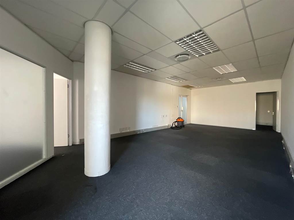 163.75  m² Commercial space in Milnerton Central photo number 12