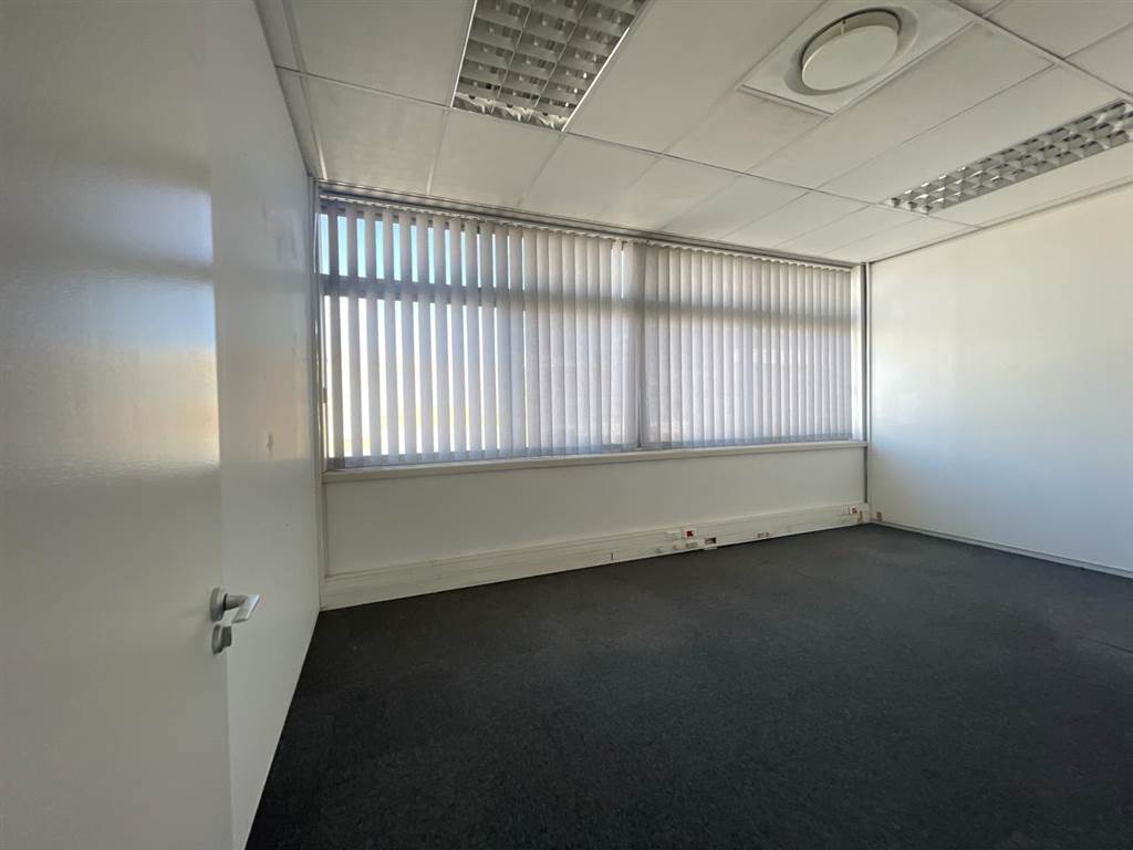 163.75  m² Commercial space in Milnerton Central photo number 2