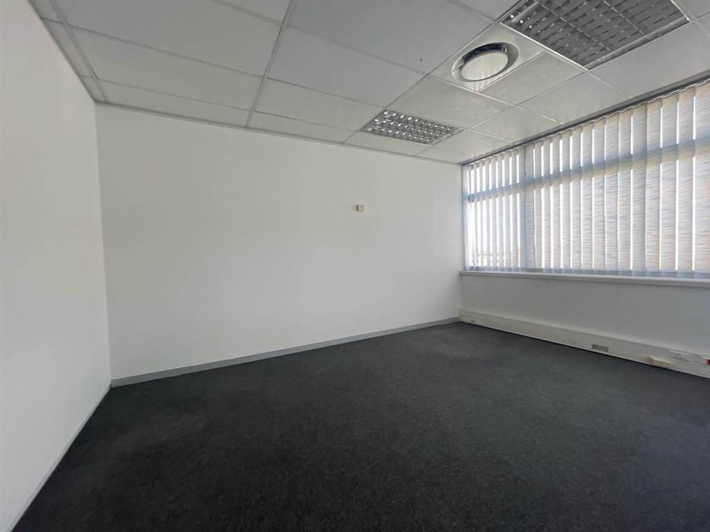 163.75  m² Commercial space in Milnerton Central photo number 13