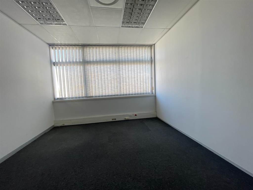 163.75  m² Commercial space in Milnerton Central photo number 16