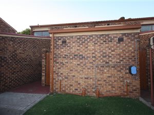 3 Bed Duplex in Vanderbijlpark CE3