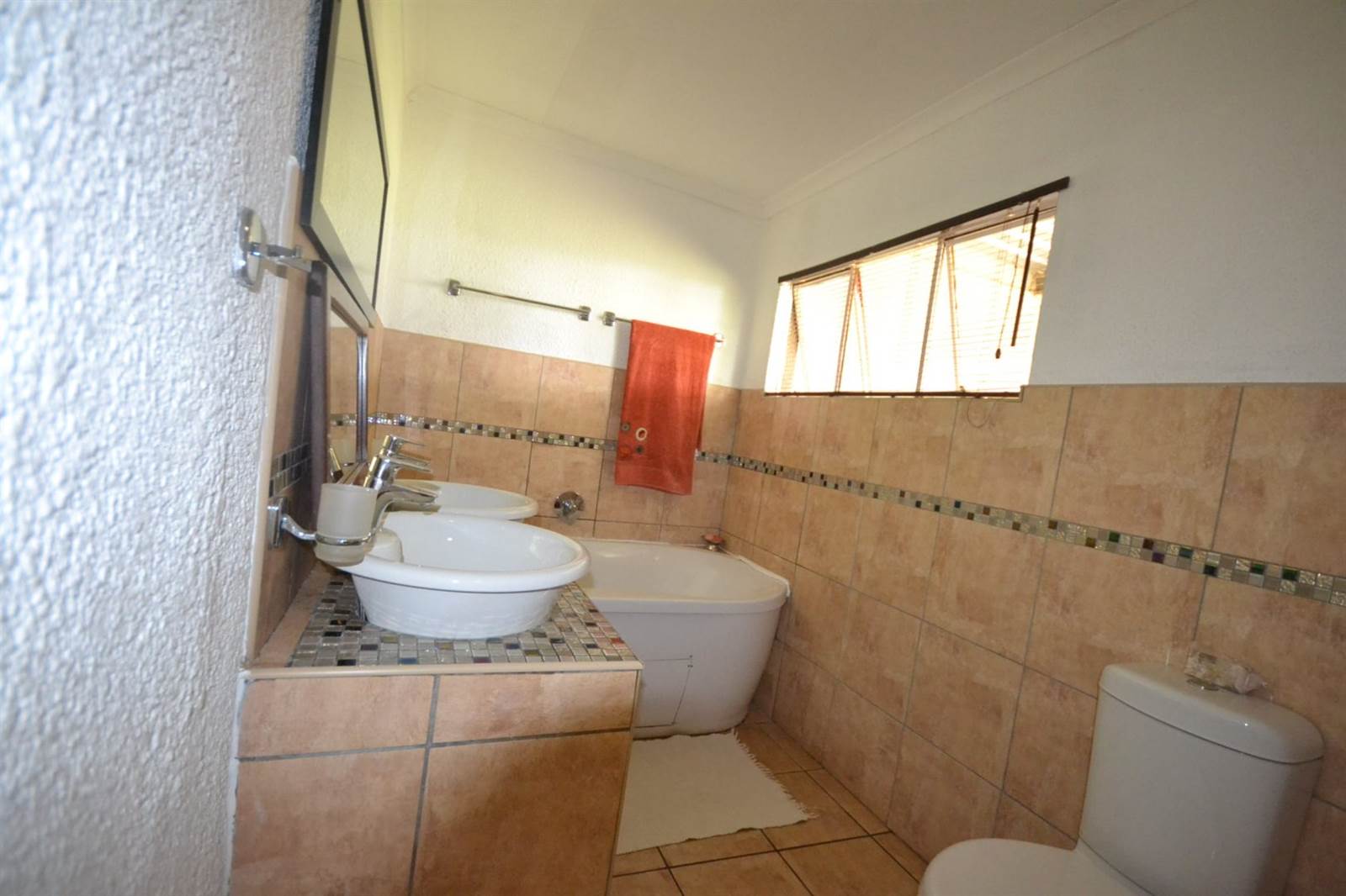 4 Bed House in Randfontein photo number 11