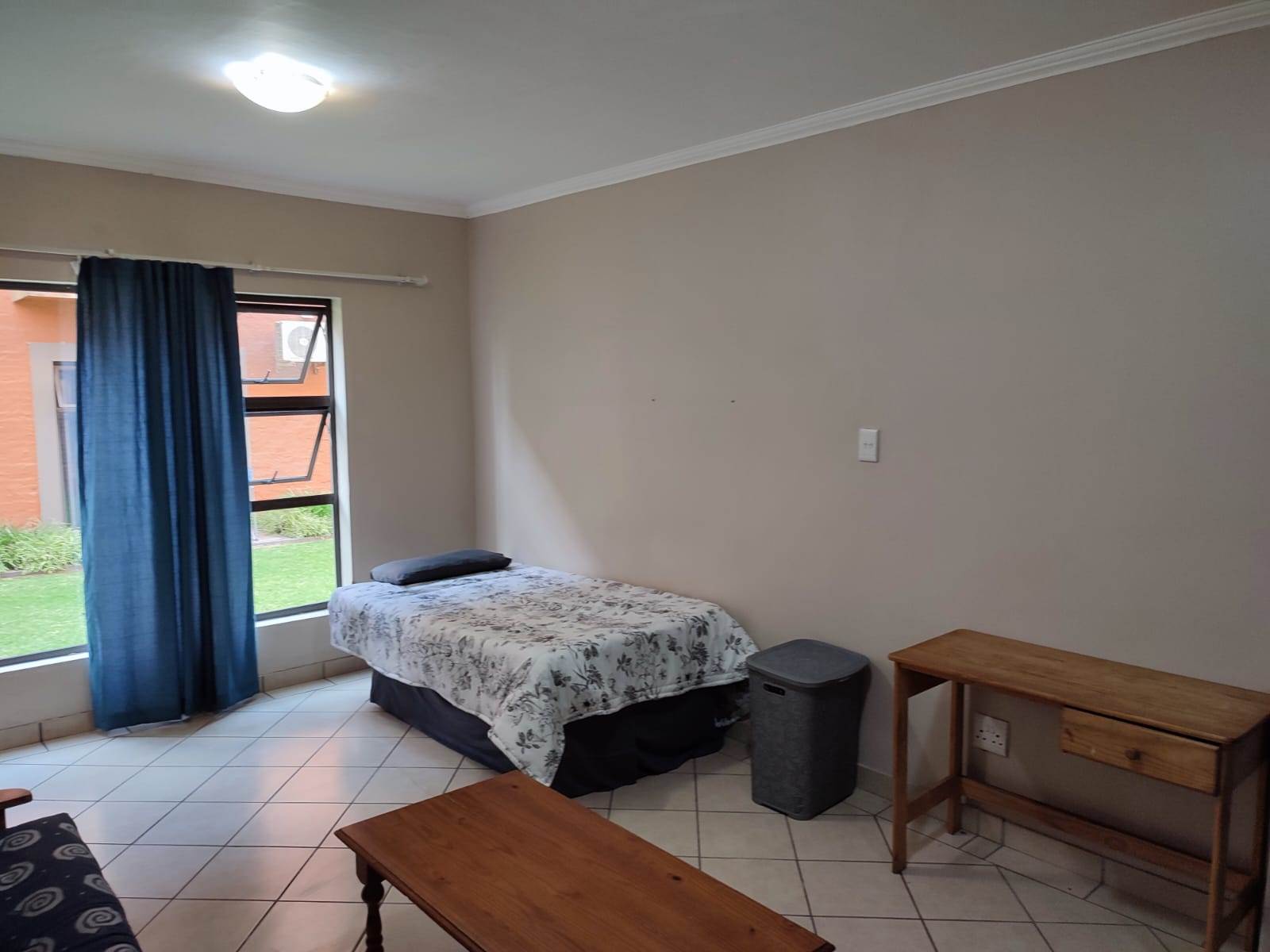 Bachelor apartment in Bloemfontein photo number 6