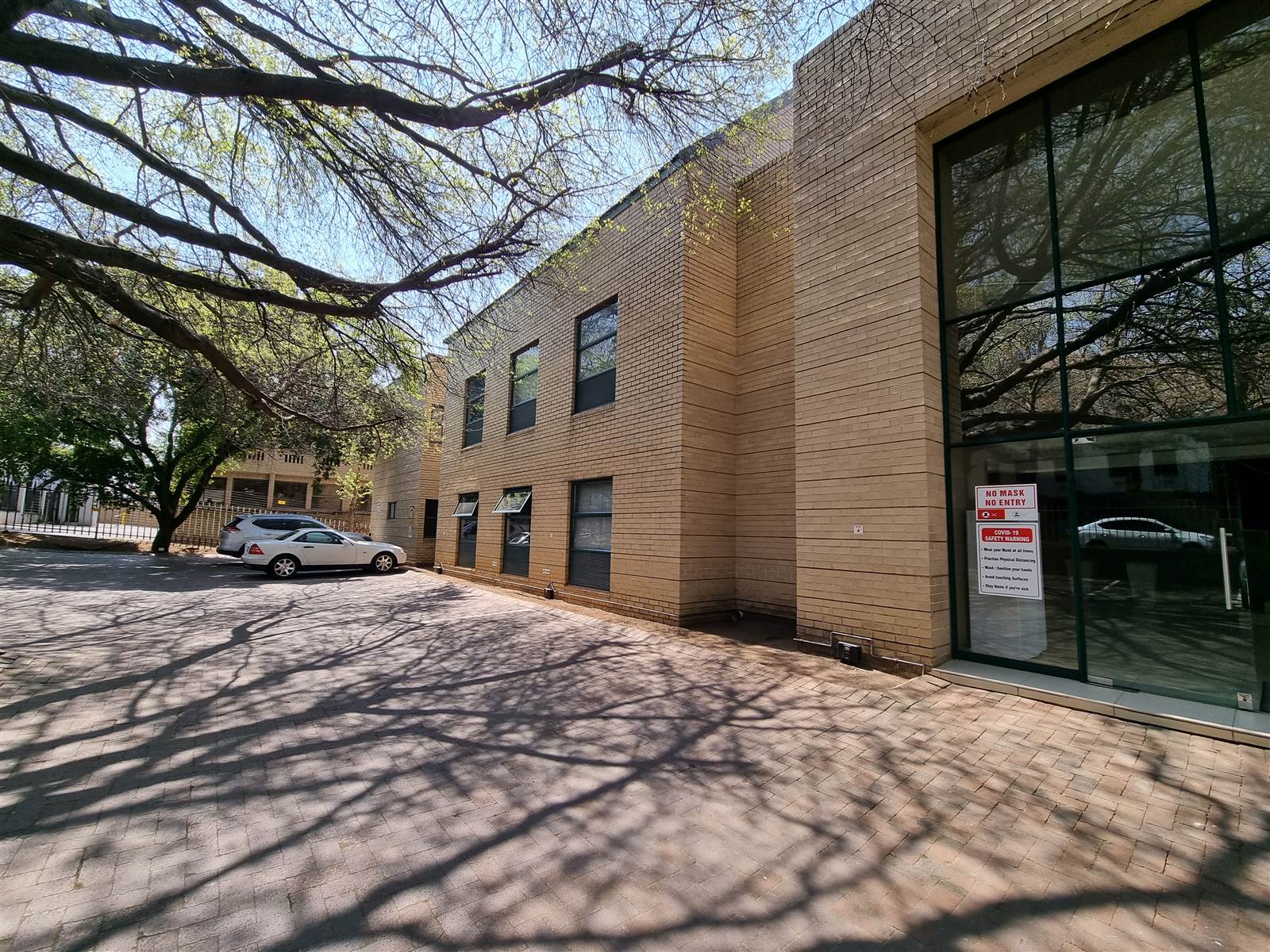 464  m² Commercial space in Rivonia photo number 1