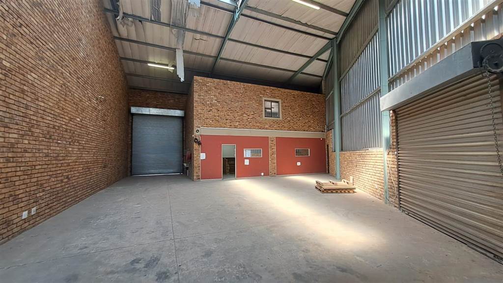 284  m² Industrial space in Silverton photo number 4